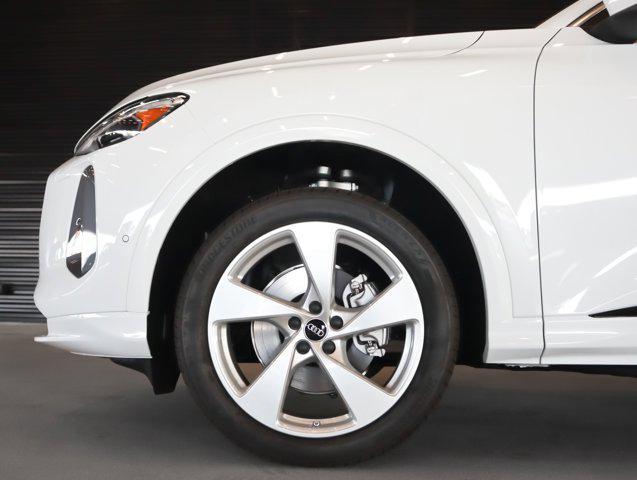 new 2025 Audi Q5 car, priced at $61,800