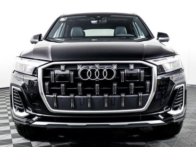 new 2025 Audi Q7 car, priced at $65,270