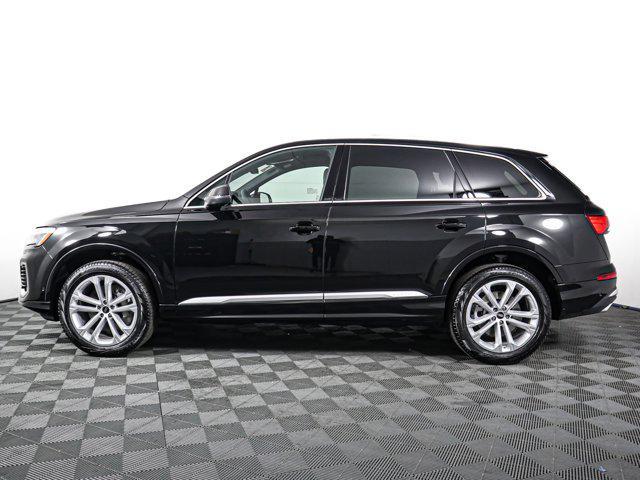 new 2025 Audi Q7 car, priced at $65,270