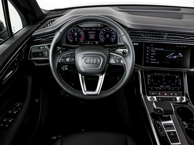 new 2025 Audi Q7 car, priced at $65,270