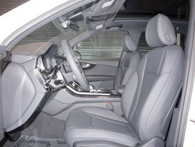 new 2025 Audi Q7 car, priced at $62,675