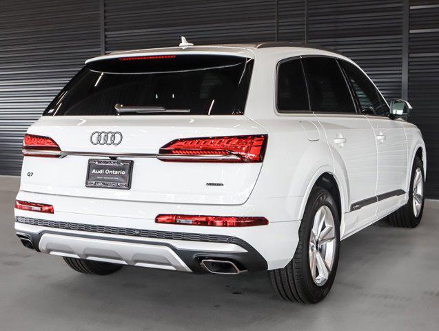 new 2025 Audi Q7 car, priced at $62,675