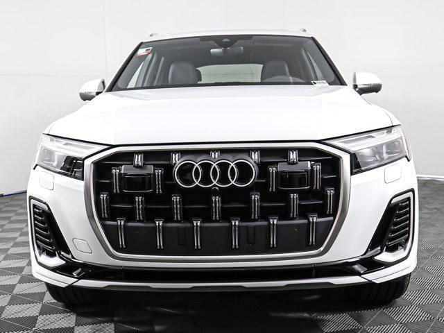 new 2025 Audi Q7 car, priced at $75,510