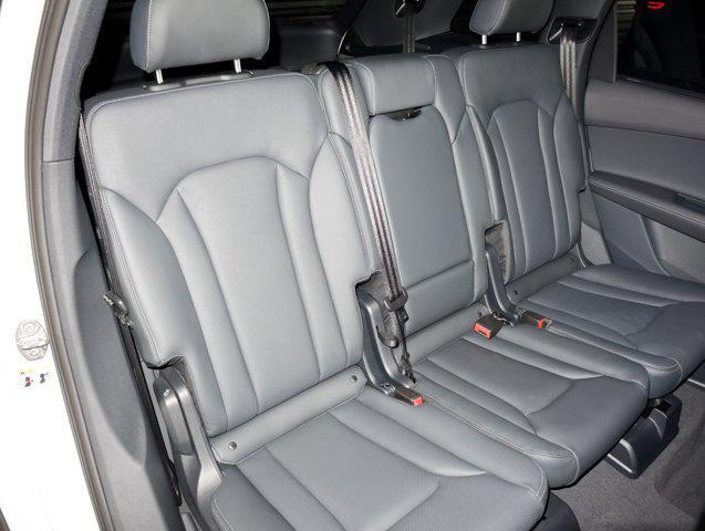 new 2025 Audi Q7 car, priced at $80,520