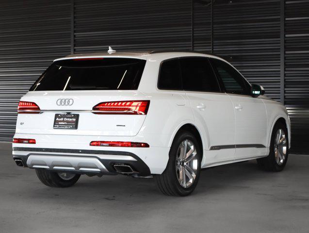 new 2025 Audi Q7 car, priced at $80,520