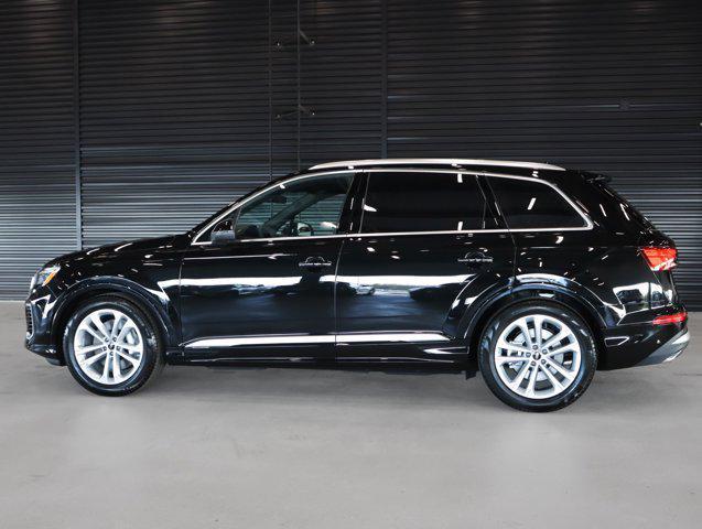 new 2025 Audi Q7 car, priced at $74,090