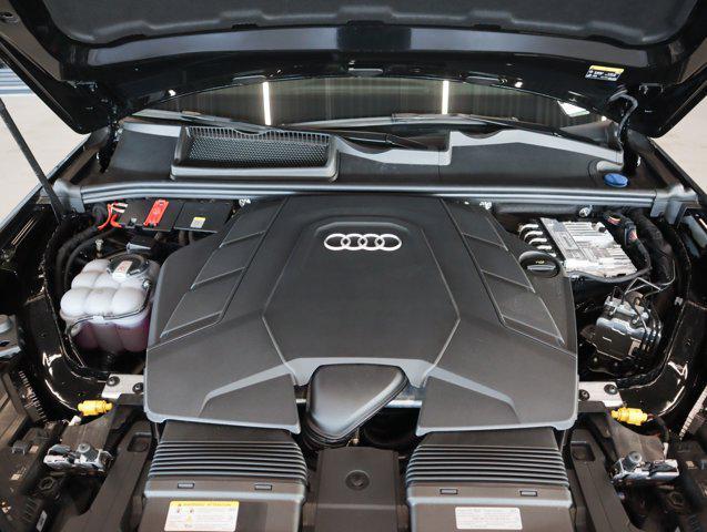 new 2025 Audi Q7 car, priced at $74,090