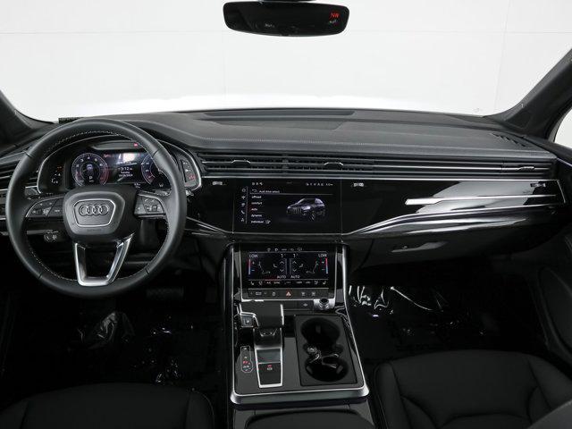 new 2025 Audi Q7 car, priced at $75,510