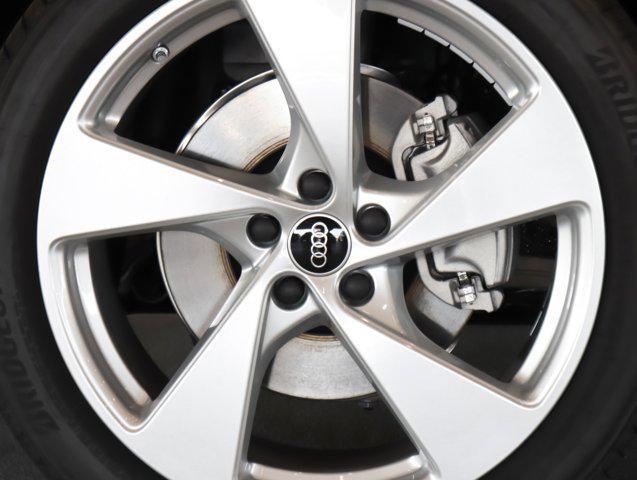 new 2025 Audi Q5 car, priced at $64,100