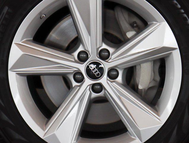 used 2024 Audi Q7 car, priced at $43,991
