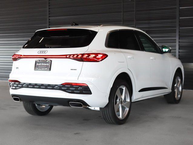 new 2025 Audi Q5 car, priced at $59,685