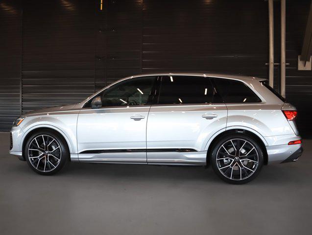 new 2025 Audi Q7 car, priced at $86,310