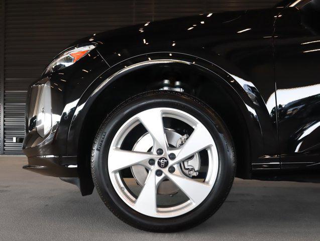 new 2025 Audi Q5 car, priced at $60,960