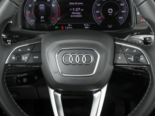 new 2025 Audi Q7 car, priced at $72,270