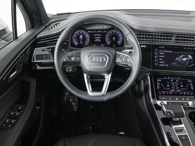 new 2025 Audi Q7 car, priced at $75,510