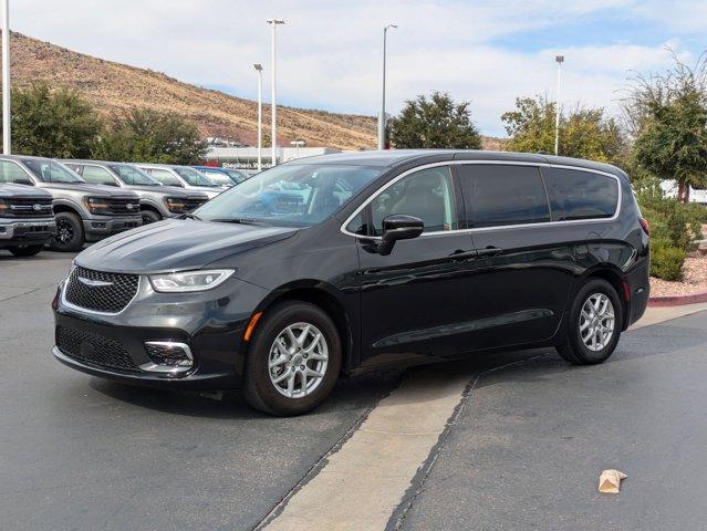 used 2023 Chrysler Pacifica car, priced at $27,412