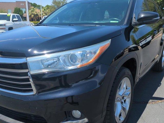 used 2014 Toyota Highlander car, priced at $15,999