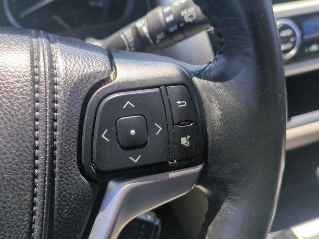 used 2014 Toyota Highlander car, priced at $15,999