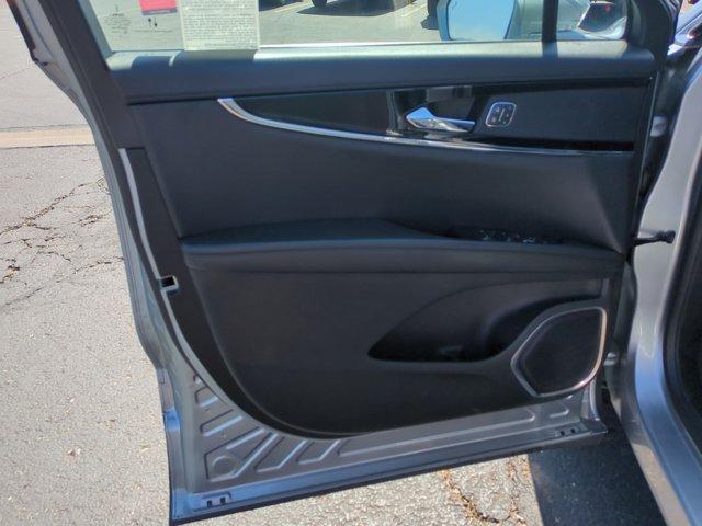 used 2022 Lincoln Nautilus car, priced at $36,399