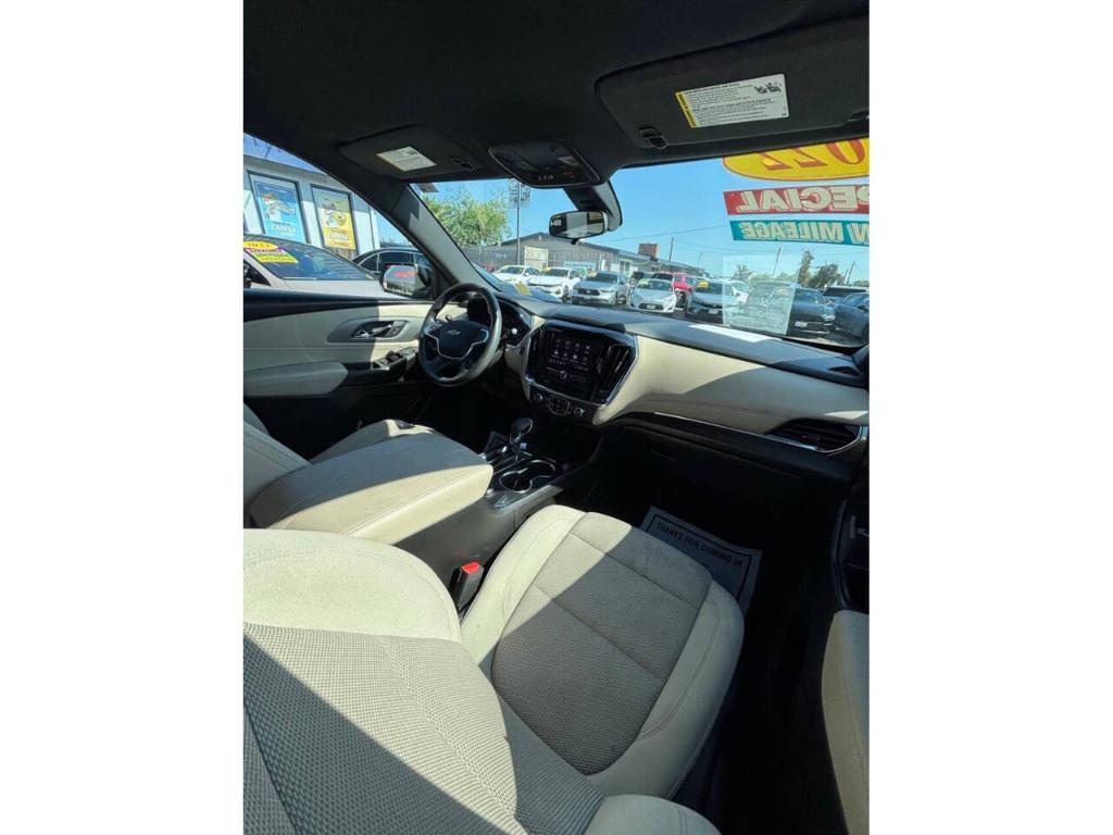 used 2022 Chevrolet Traverse car, priced at $26,999