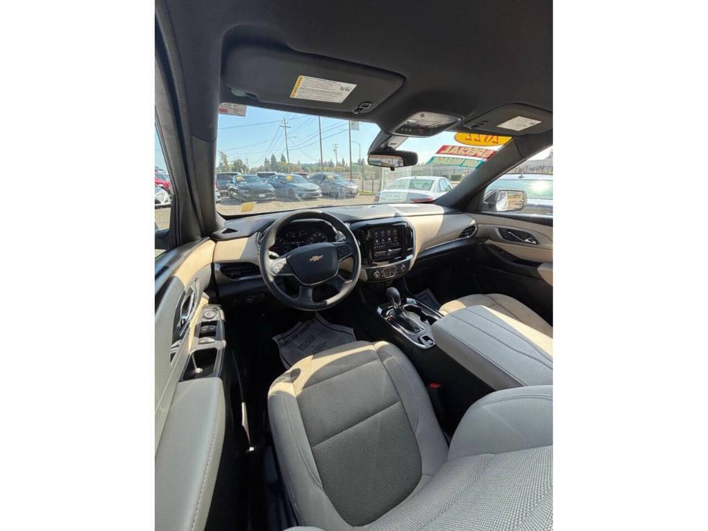 used 2022 Chevrolet Traverse car, priced at $26,999