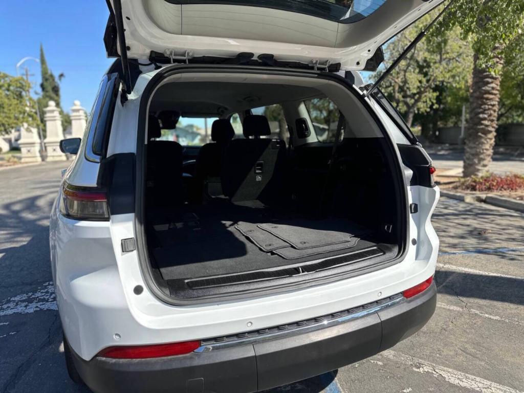 used 2023 Jeep Grand Cherokee L car, priced at $28,999