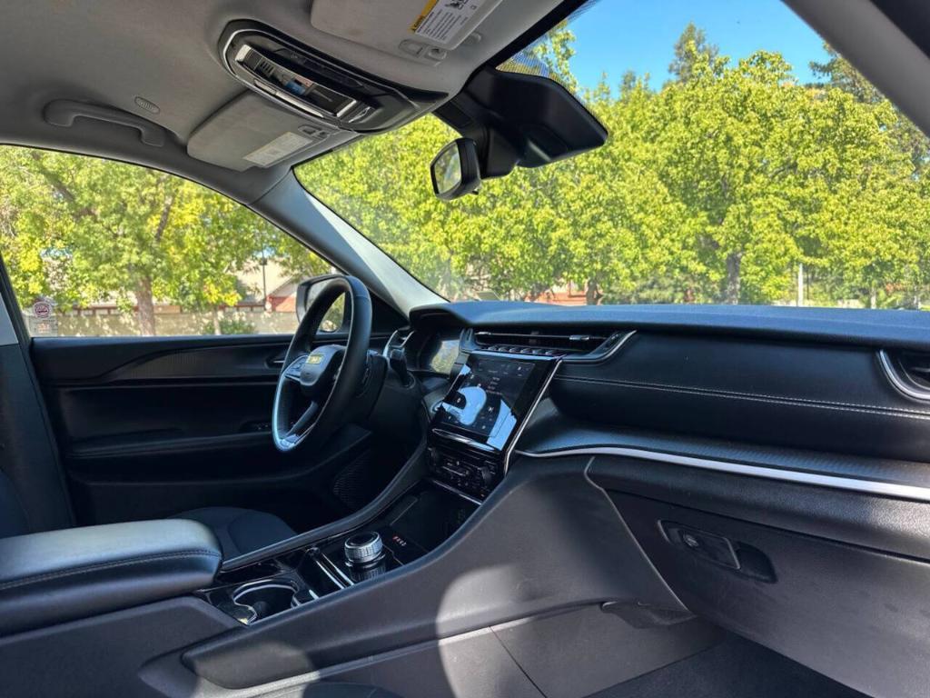 used 2023 Jeep Grand Cherokee L car, priced at $28,999