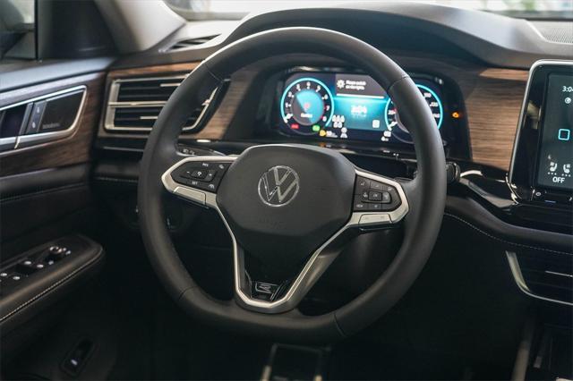 new 2025 Volkswagen Atlas car, priced at $54,471