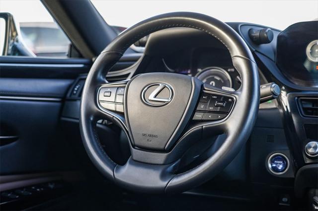 used 2022 Lexus ES 300h car, priced at $34,996