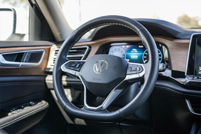 new 2024 Volkswagen Atlas car, priced at $42,126