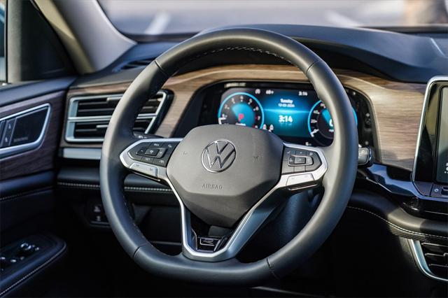 new 2025 Volkswagen Atlas car, priced at $54,709