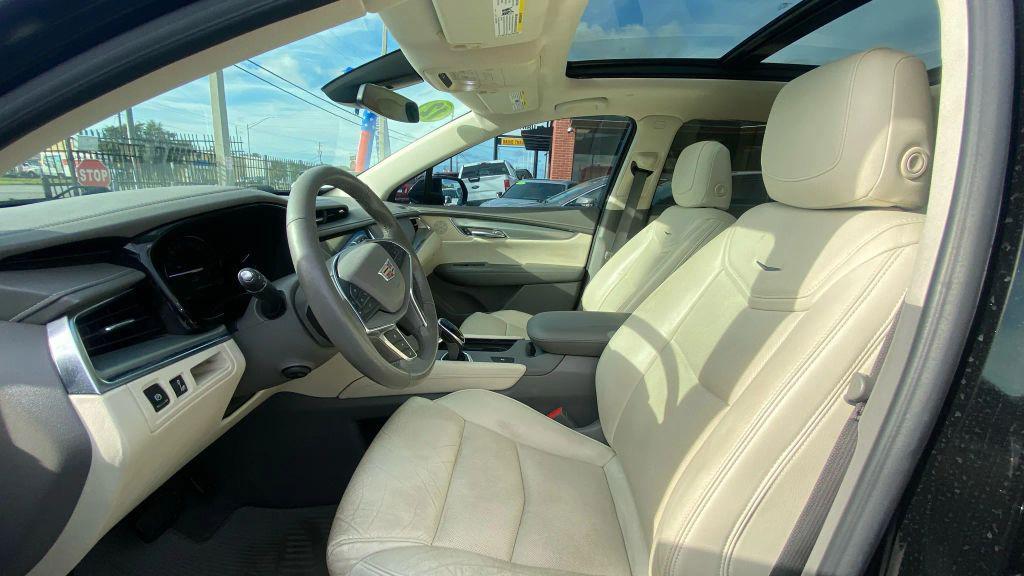 used 2018 Cadillac XT5 car, priced at $15,999