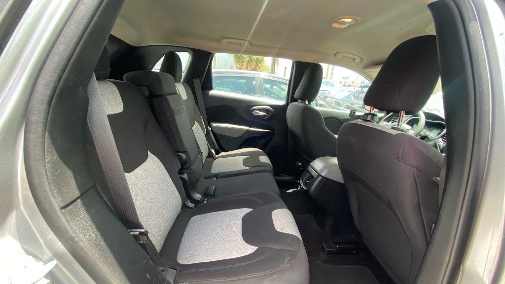 used 2014 Jeep Cherokee car, priced at $9,999