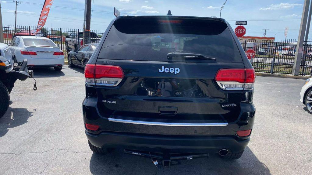 used 2018 Jeep Grand Cherokee car, priced at $15,999