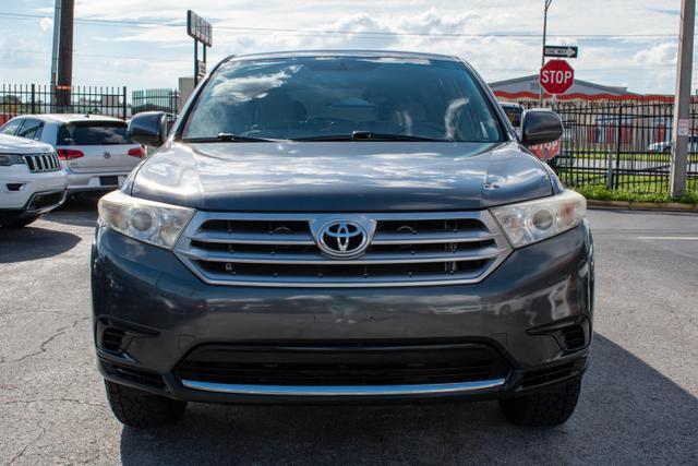 used 2013 Toyota Highlander car, priced at $10,999