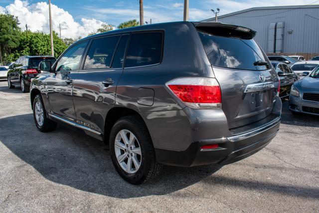 used 2013 Toyota Highlander car, priced at $10,999