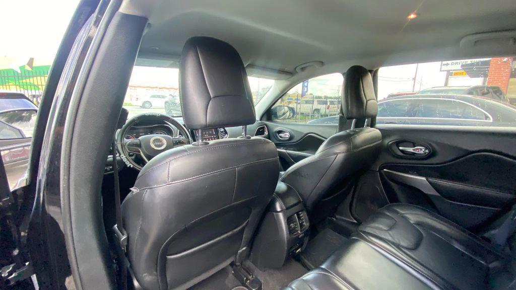 used 2019 Jeep Cherokee car, priced at $10,999