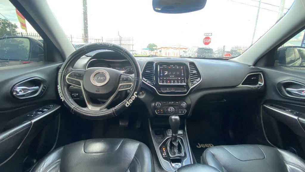 used 2019 Jeep Cherokee car, priced at $10,999