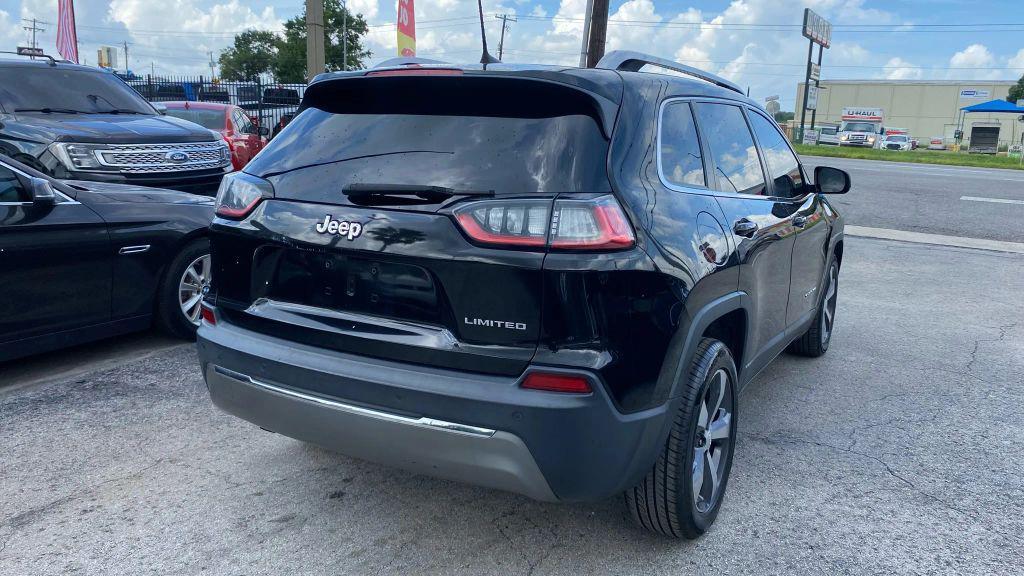 used 2019 Jeep Cherokee car, priced at $10,999
