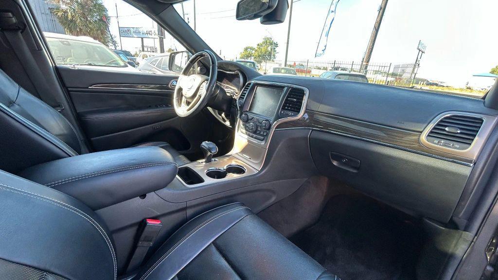 used 2015 Jeep Grand Cherokee car, priced at $11,999