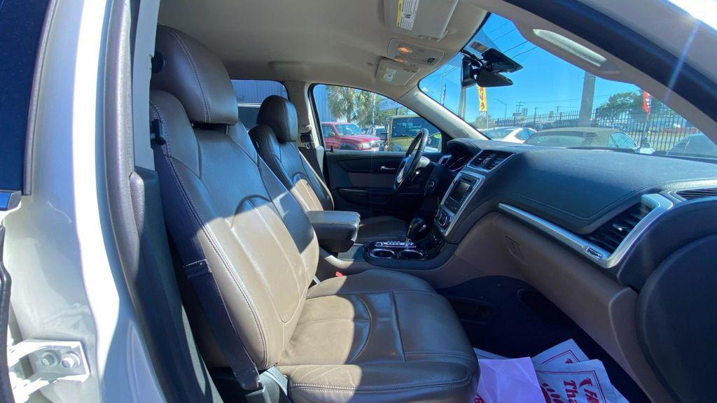 used 2014 GMC Acadia car, priced at $8,999