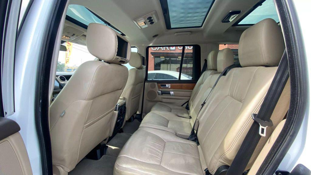 used 2015 Land Rover LR4 car, priced at $15,999