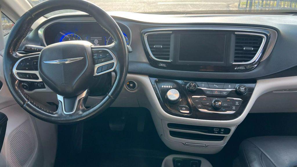 used 2020 Chrysler Pacifica car, priced at $11,499