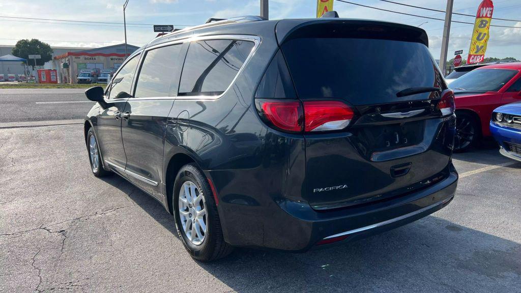 used 2020 Chrysler Pacifica car, priced at $11,499