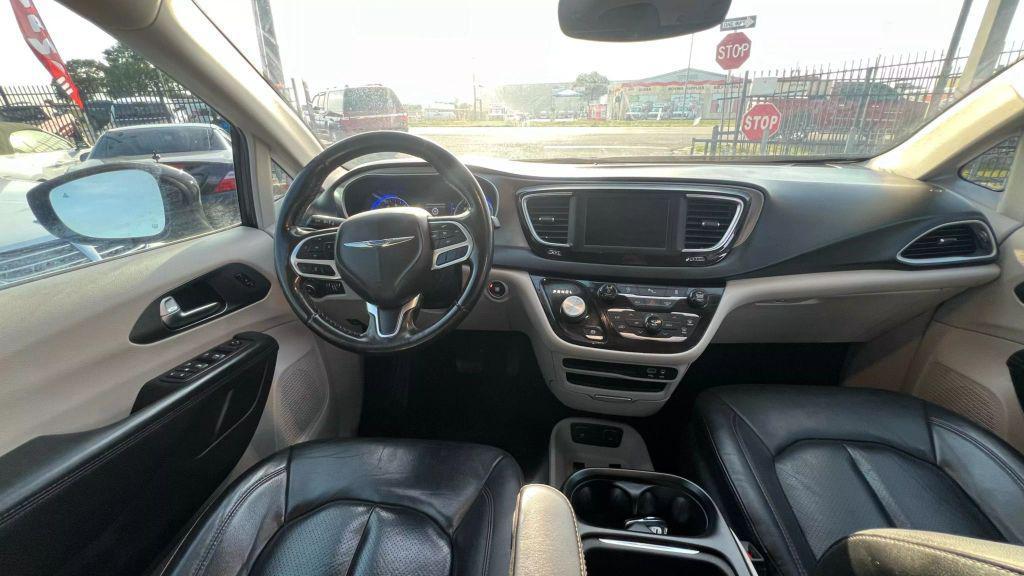 used 2020 Chrysler Pacifica car, priced at $11,499