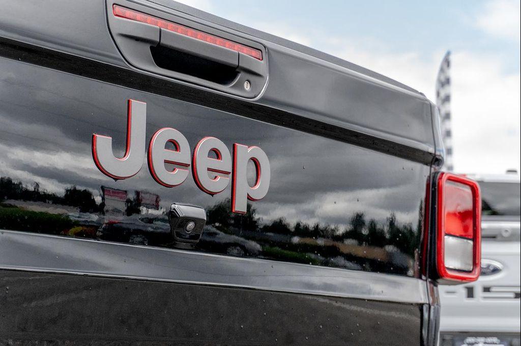 used 2022 Jeep Gladiator car, priced at $44,477
