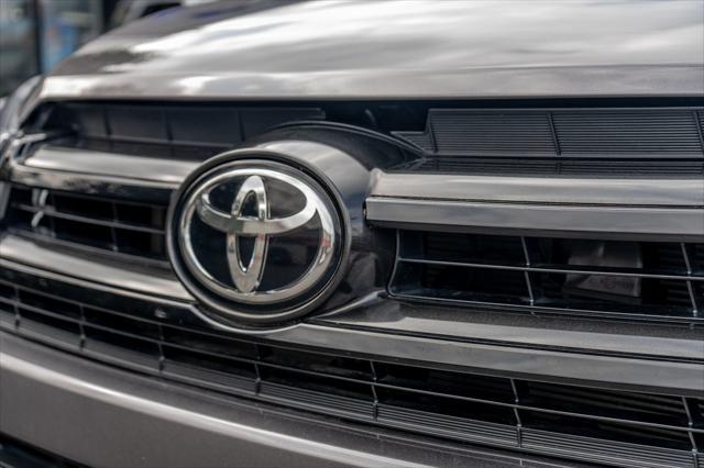 used 2019 Toyota Highlander car, priced at $30,977