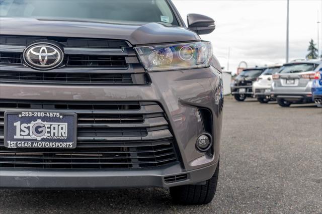 used 2019 Toyota Highlander car, priced at $30,977