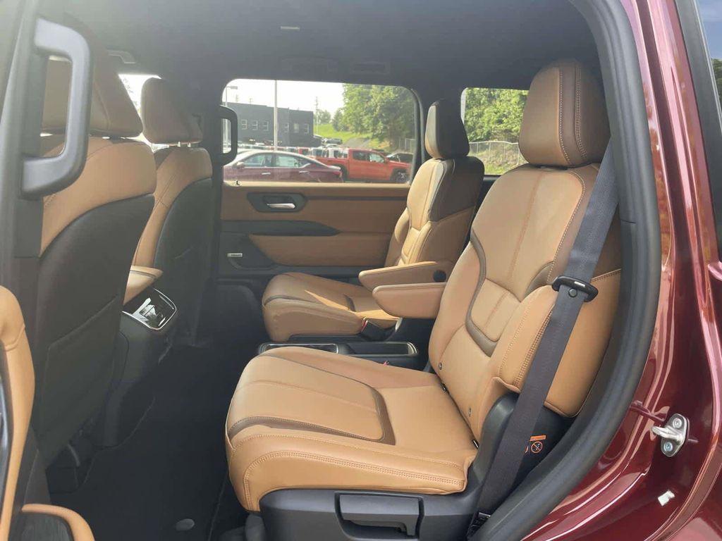 new 2025 Nissan Armada car, priced at $68,404
