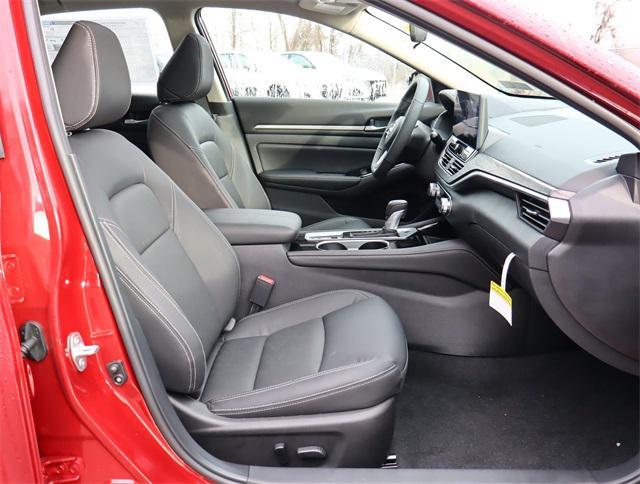 new 2025 Nissan Altima car, priced at $35,667